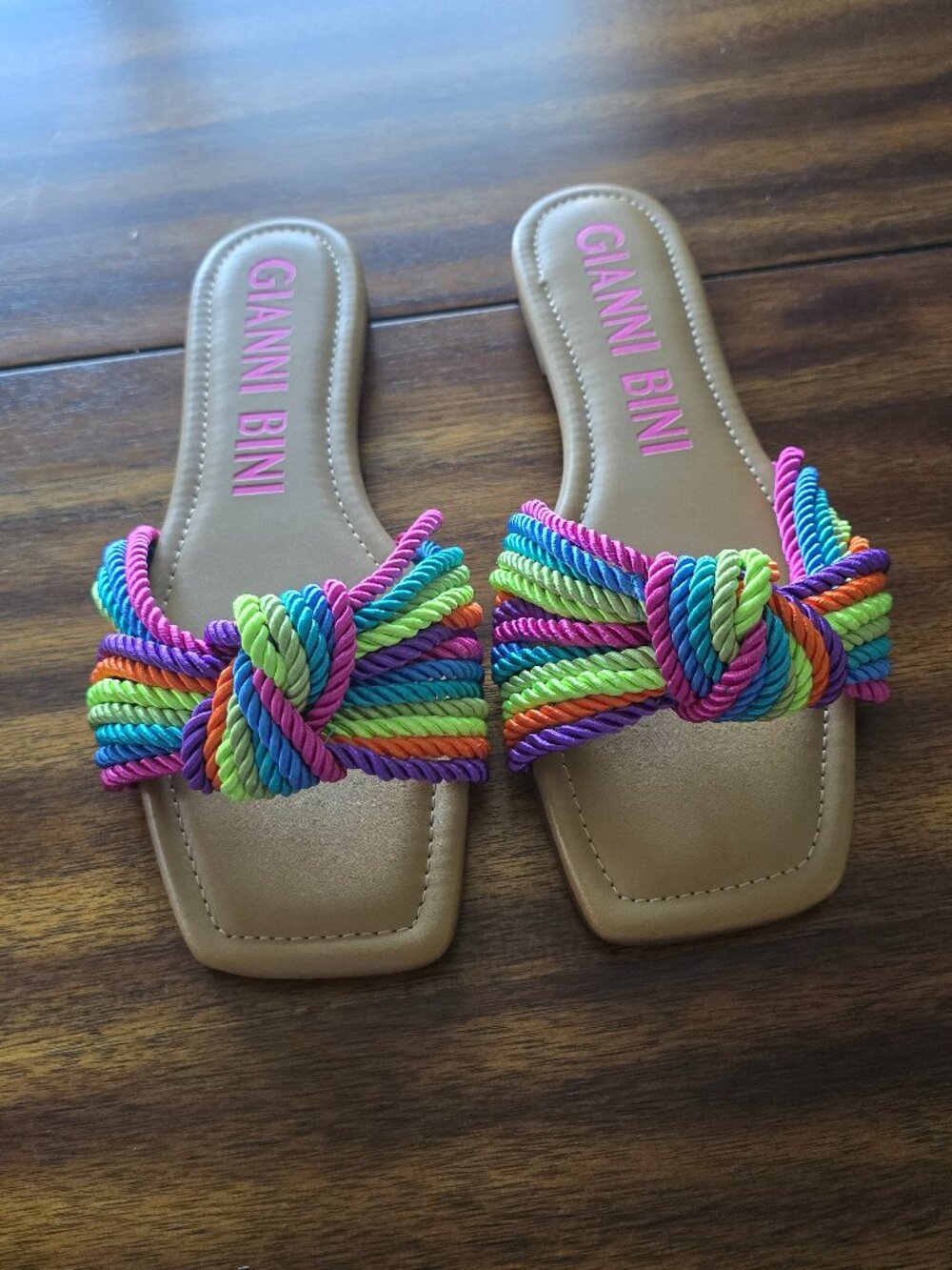Gianni Bini sandals
